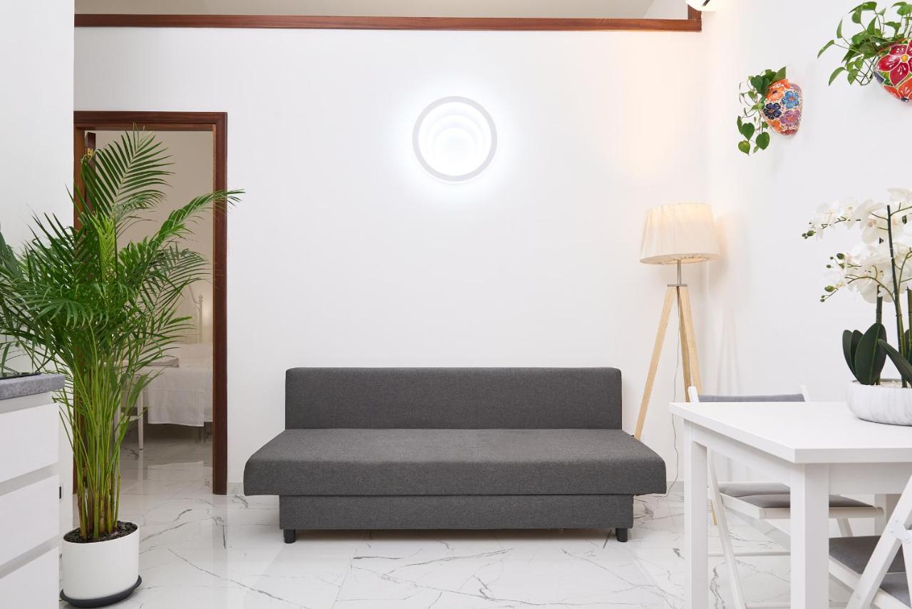 Via Matteotti Apartment Nel Centro Storico A Lecce Exteriör bild